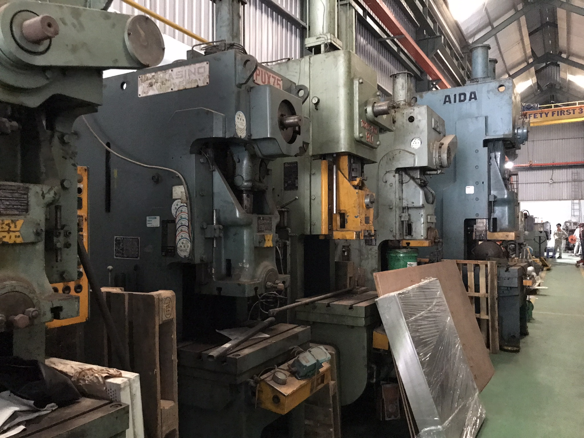 stamping machine (2).JPEG